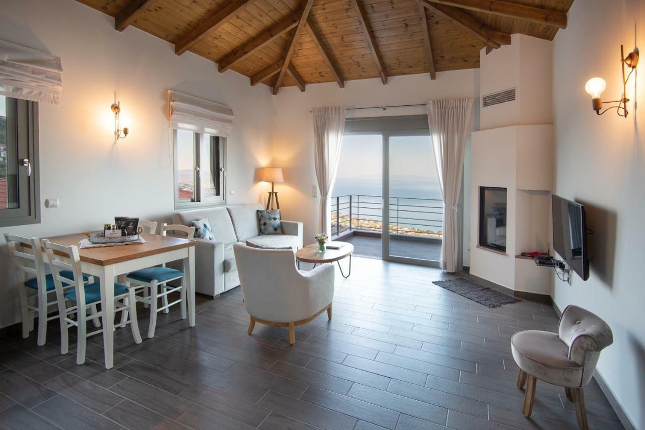 Bay View GuestHouses Kalamata Extérieur photo